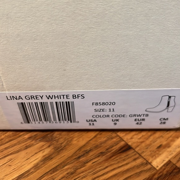 NWT BED/STU Suede Lina Stacked Heel Booties - Picture 8 of 8